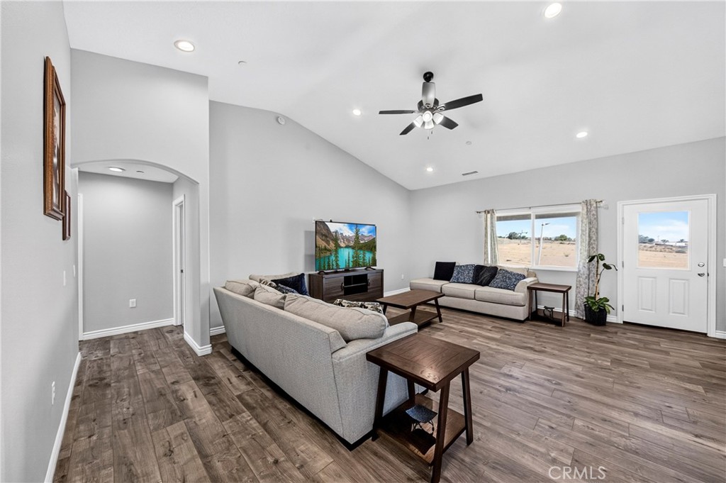 18702 Atlantic Property Photo 5