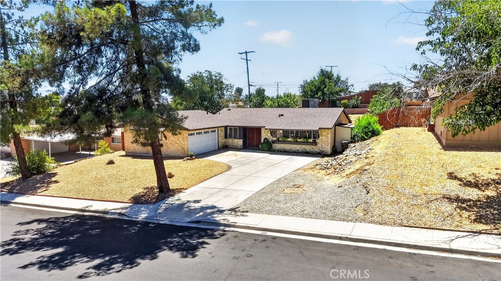 16429 Avalon Avenue Property Photo 5