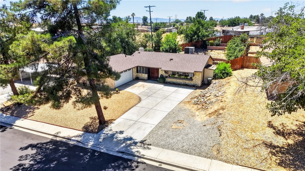 16429 Avalon Avenue Property Photo 6