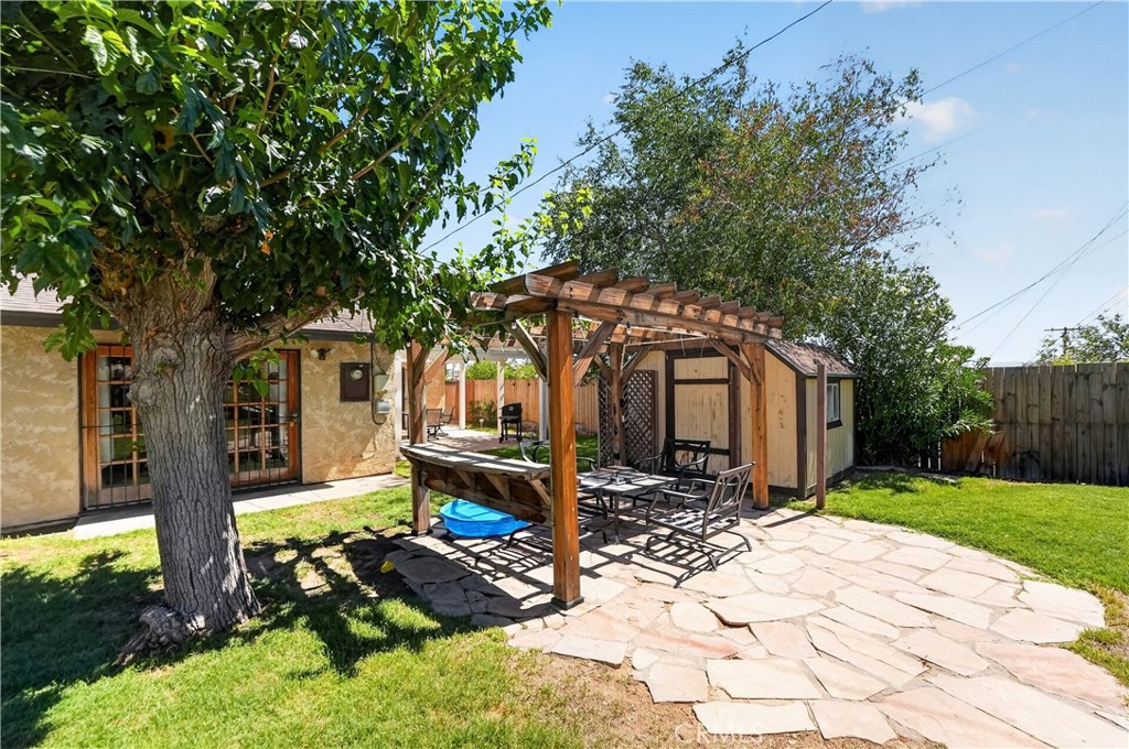 16429 Avalon Avenue Property Photo 46