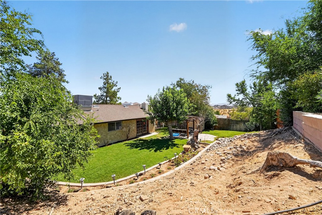 16429 Avalon Avenue Property Photo 49