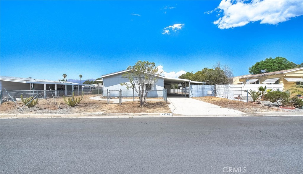 44744 Cornish Property Photo 1