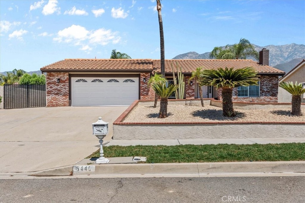 8440 Pumalo Property Photo 8
