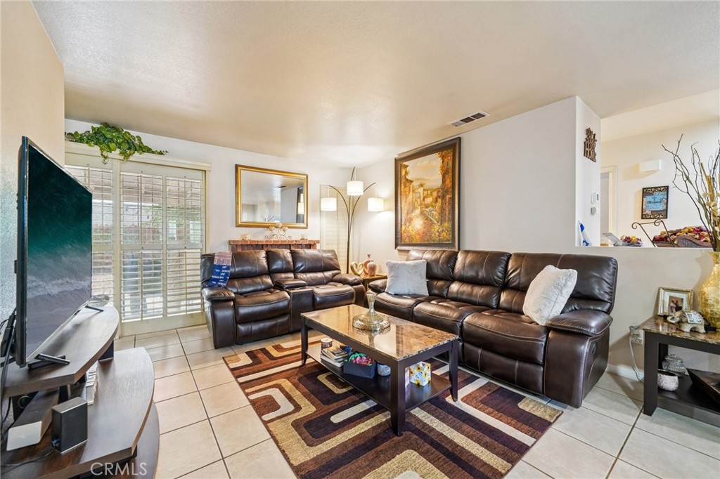 17956 Kendall Circle Property Photo 7
