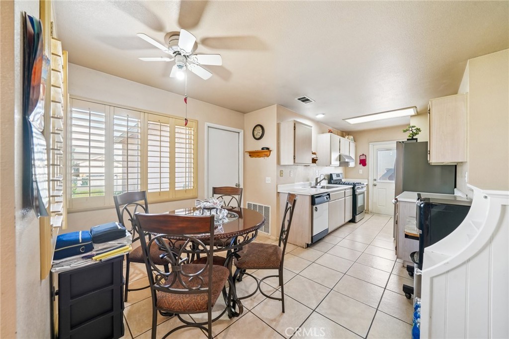 17956 Kendall Circle Property Photo 11