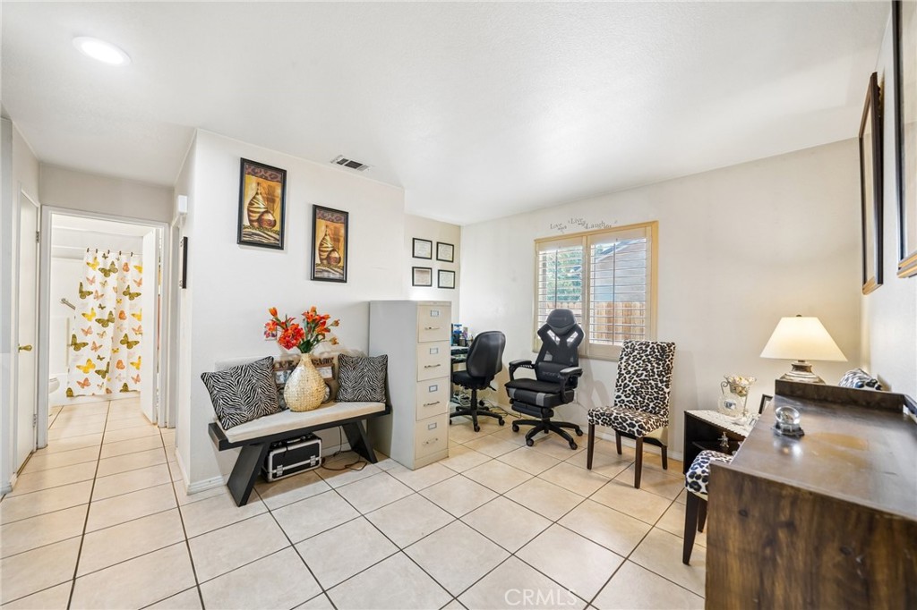 17956 Kendall Circle Property Photo 18