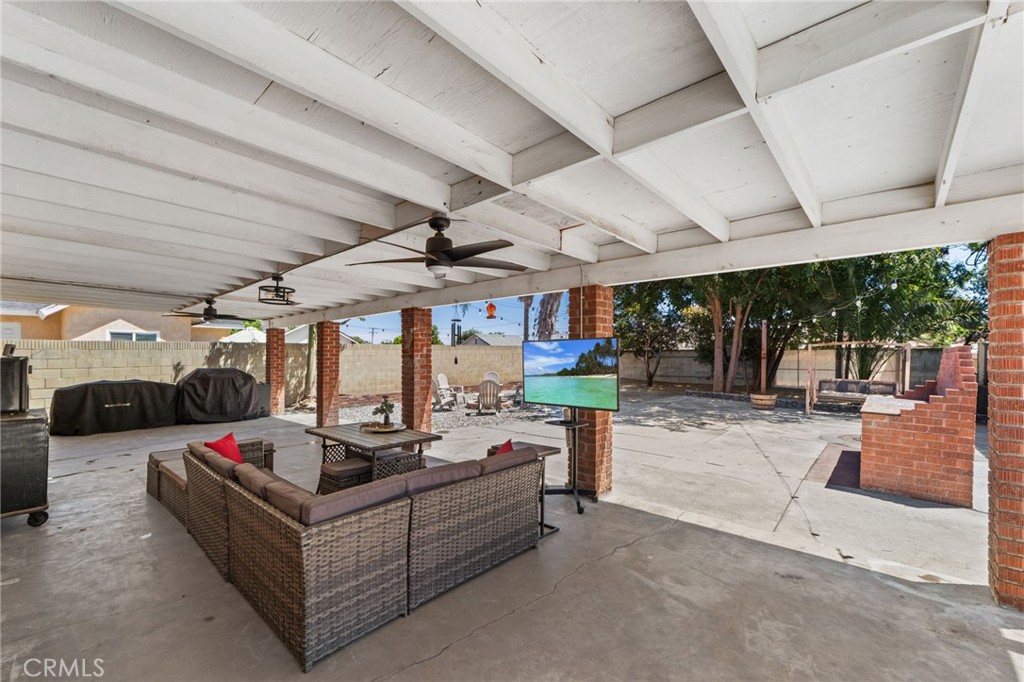 10221 26th Street Property Photo 17