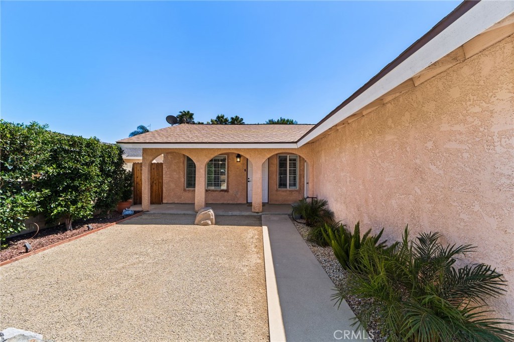 10221 26th Street Property Photo 25