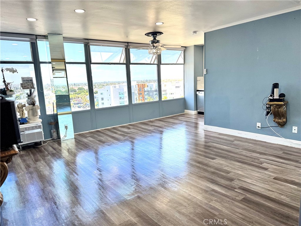 100 Atlantic 1012 Property Photo 2