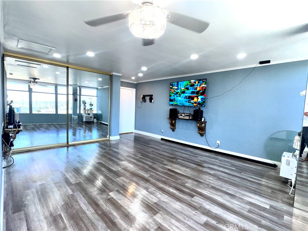 100 Atlantic 1012 Property Photo 4