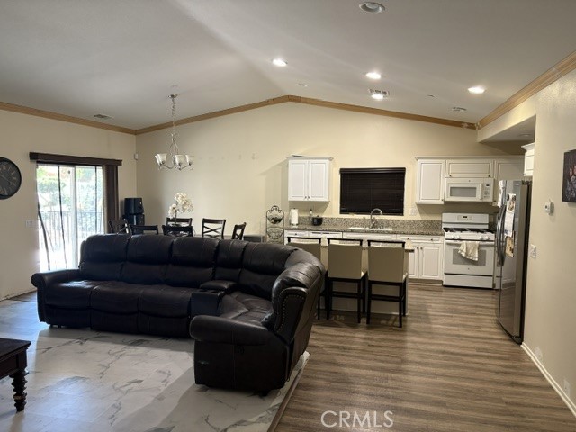 1271 Pinehurst Property Photo 4