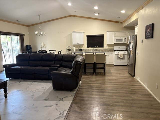 1271 Pinehurst Property Photo 11