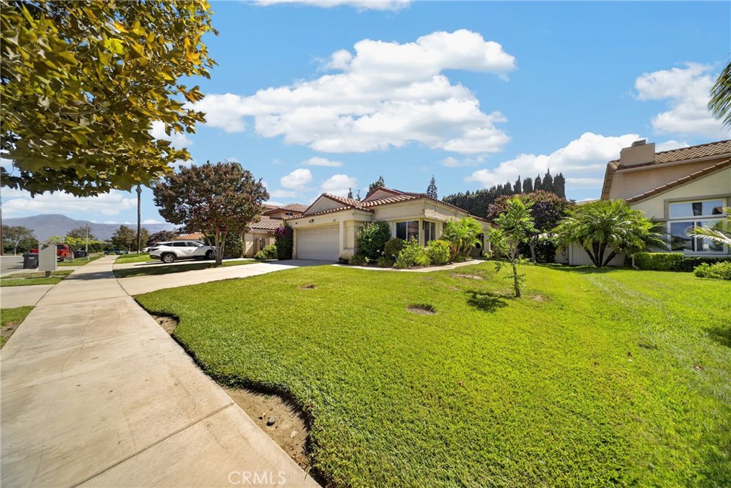 1220 Jasmine Property Photo 2