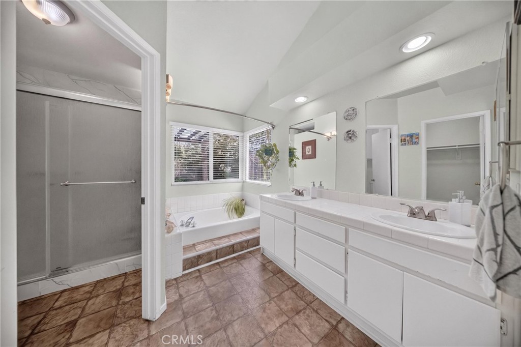 1220 Jasmine Property Photo 27