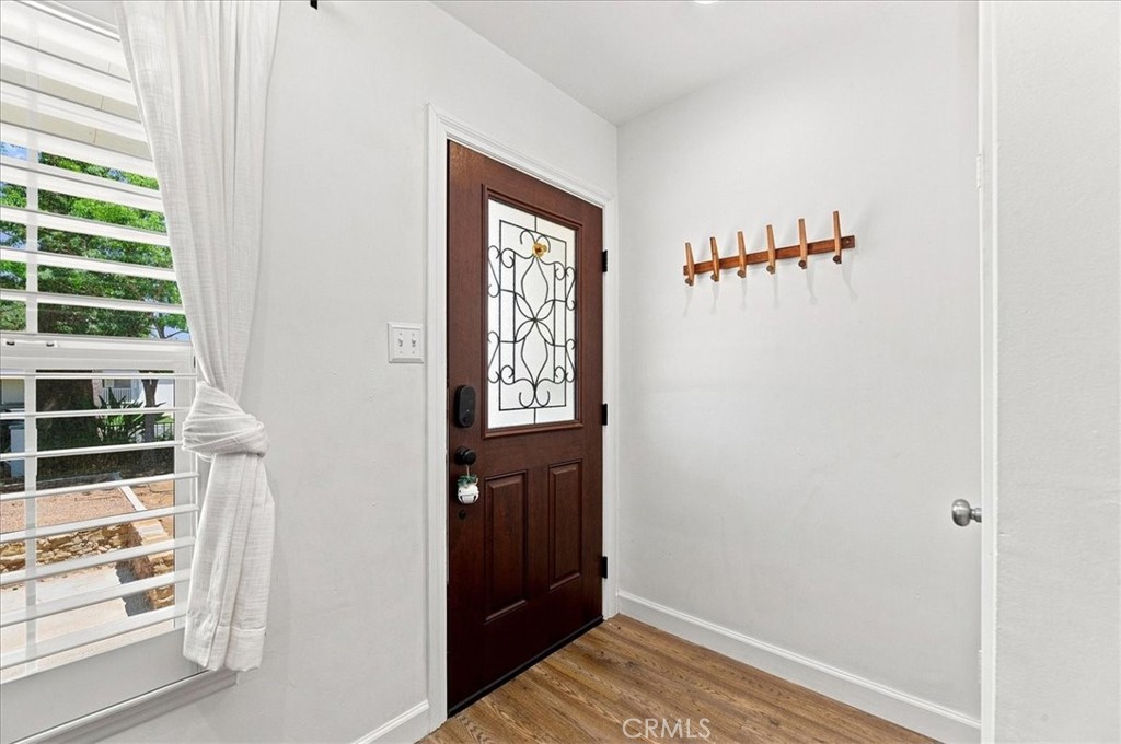4158 Gardena Drive Property Photo 5