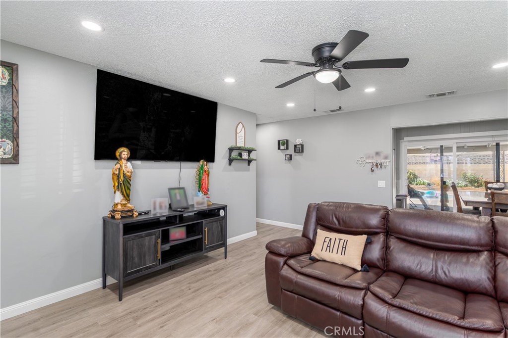 2223 Cottonwood Property Photo 9