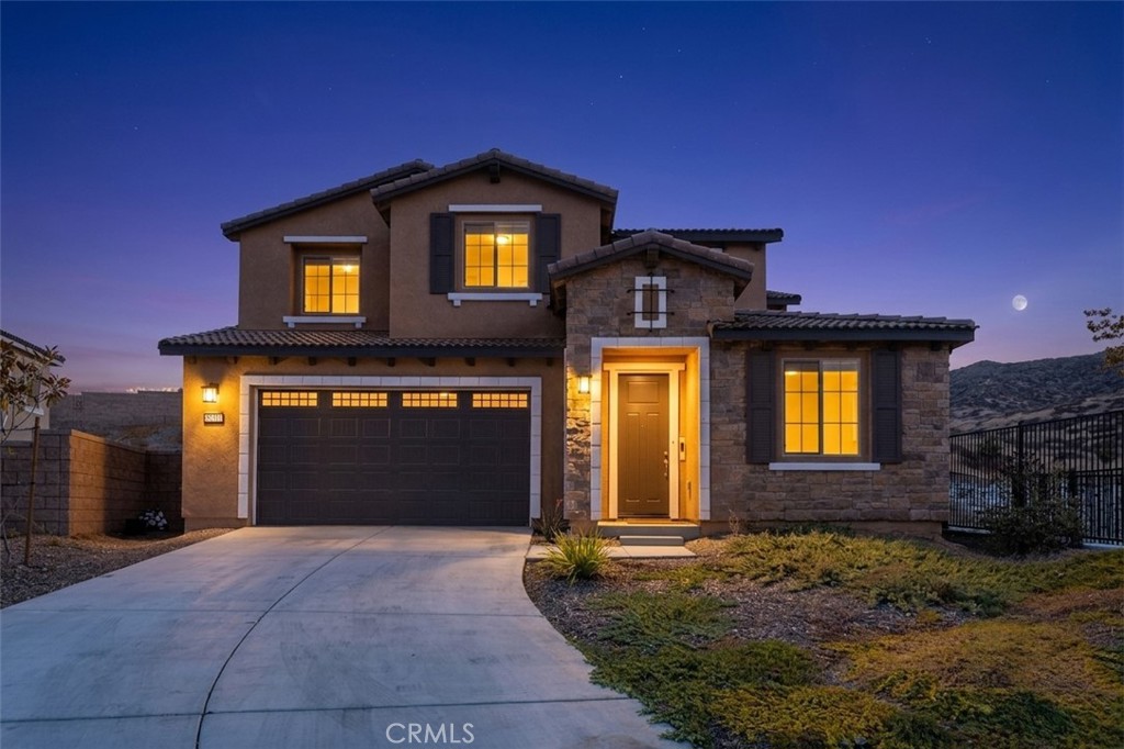 25311 Luna Peak Property Photo