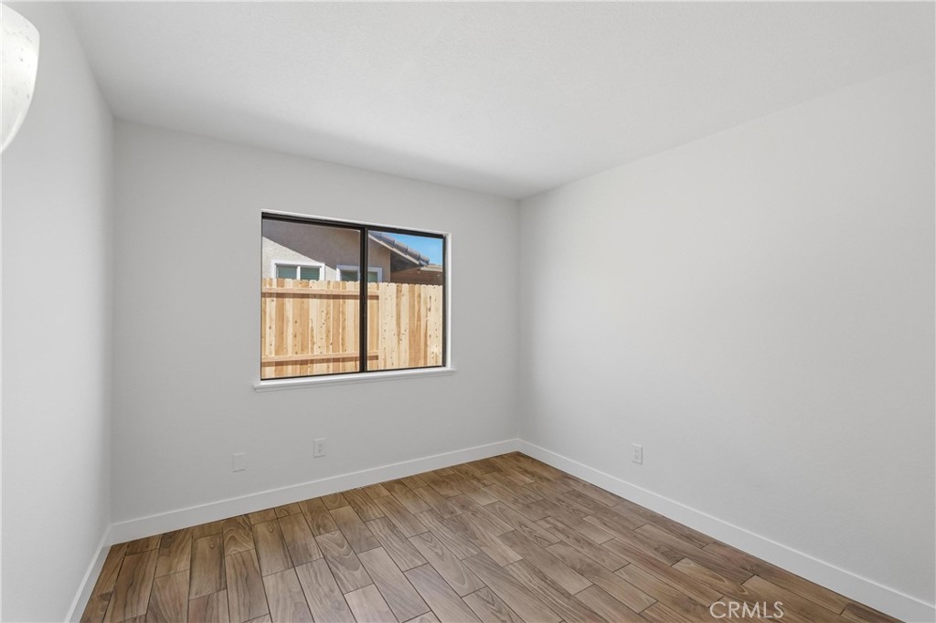 13454 Elm Property Photo 19