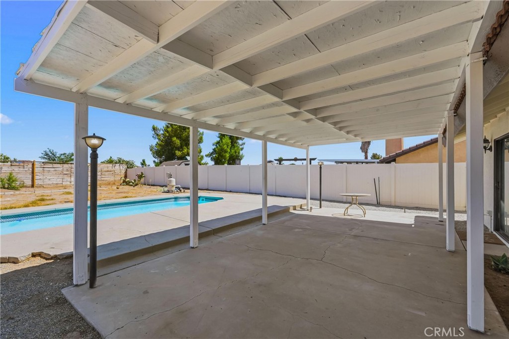 13454 Elm Property Photo 30