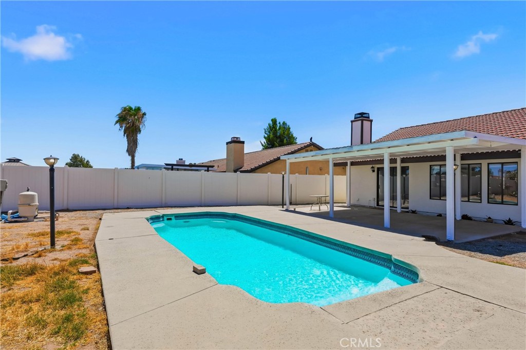 13454 Elm Property Photo 32