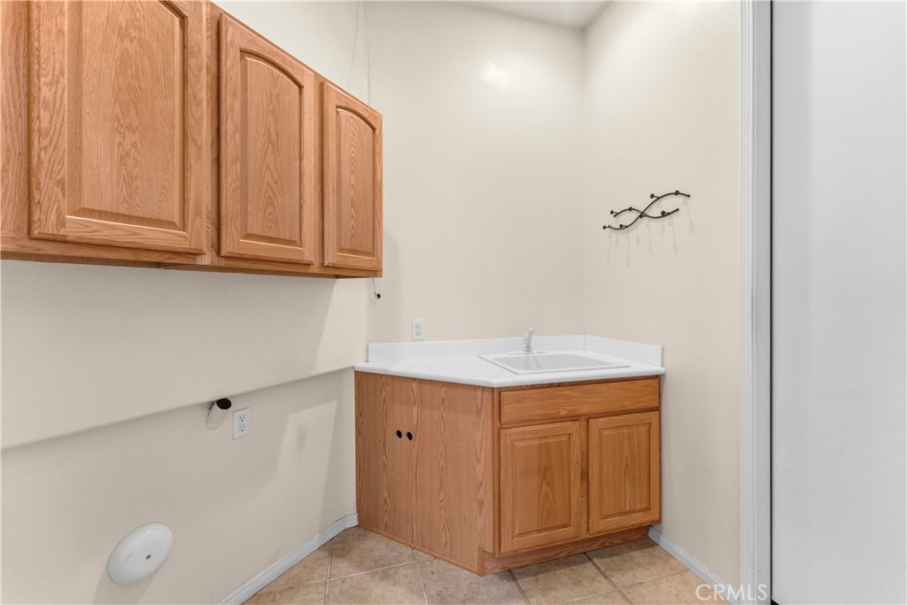 4860 Rolling Hills Property Photo 15