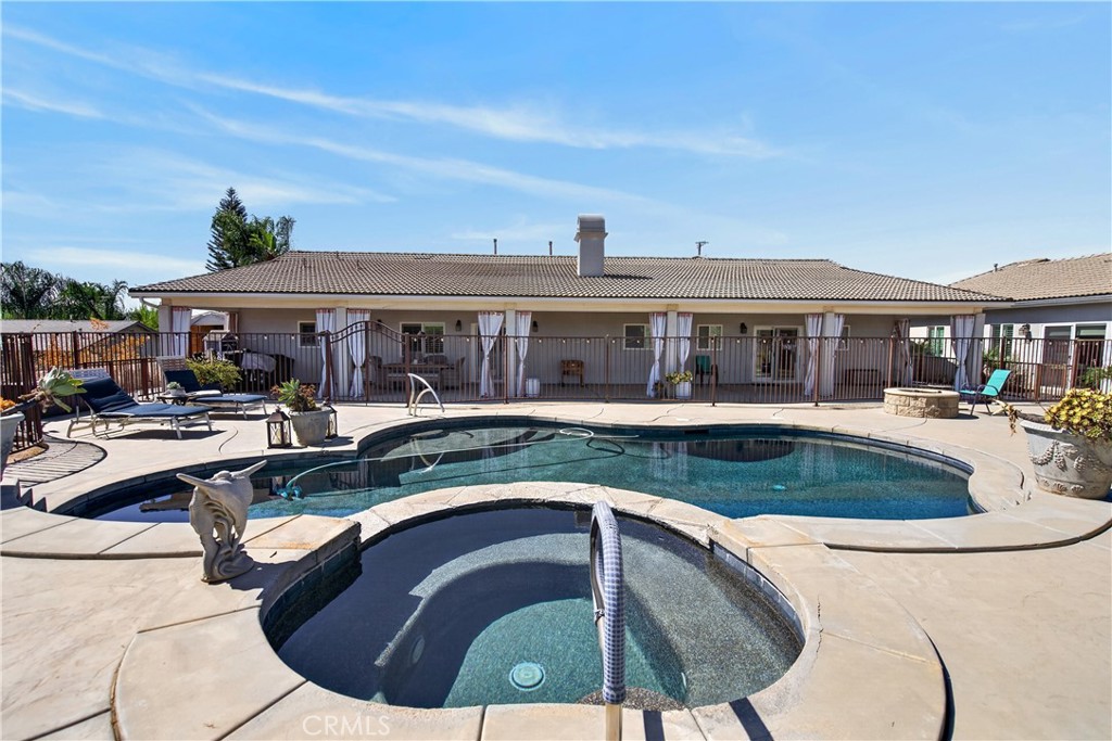 18626 Mariposa Property Photo 38