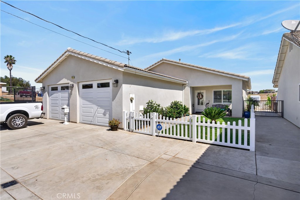 18626 Mariposa Property Photo 40