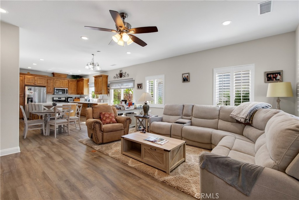 18626 Mariposa Property Photo 43