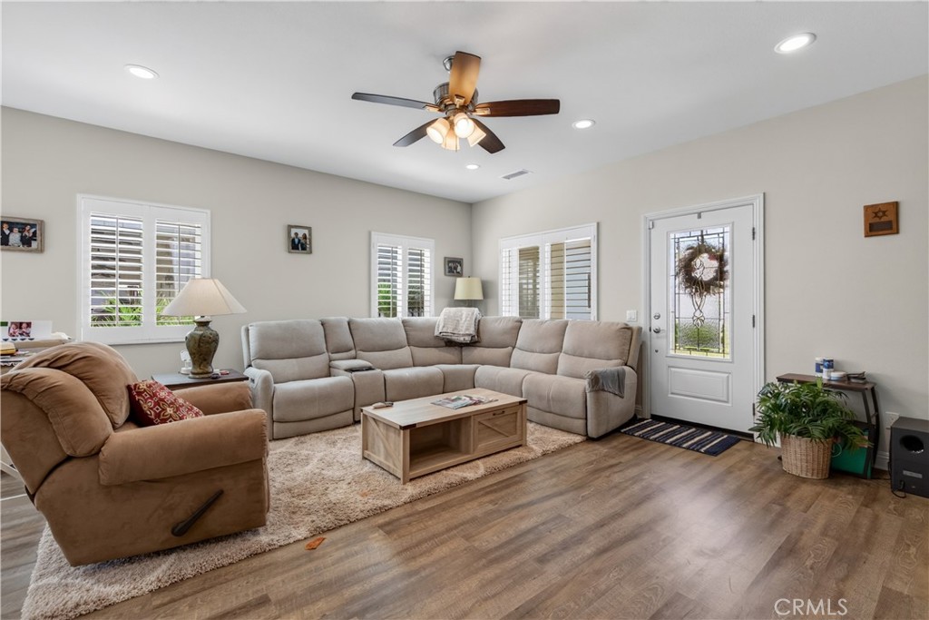 18626 Mariposa Property Photo 44