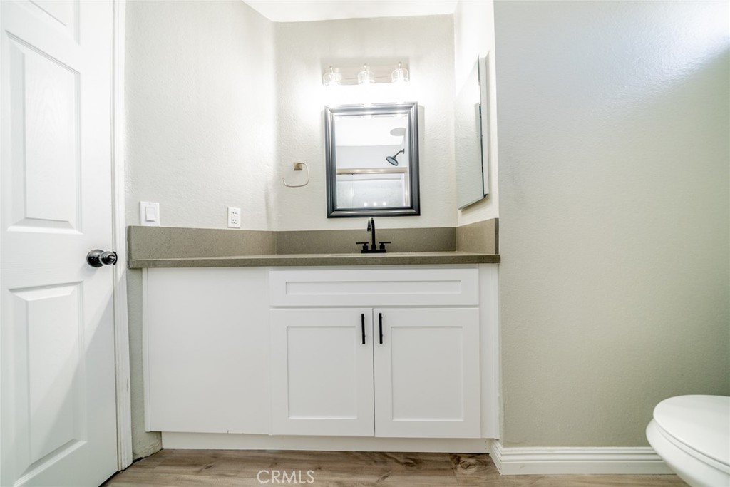 827 S Tamarisk Avenue Property Photo 19