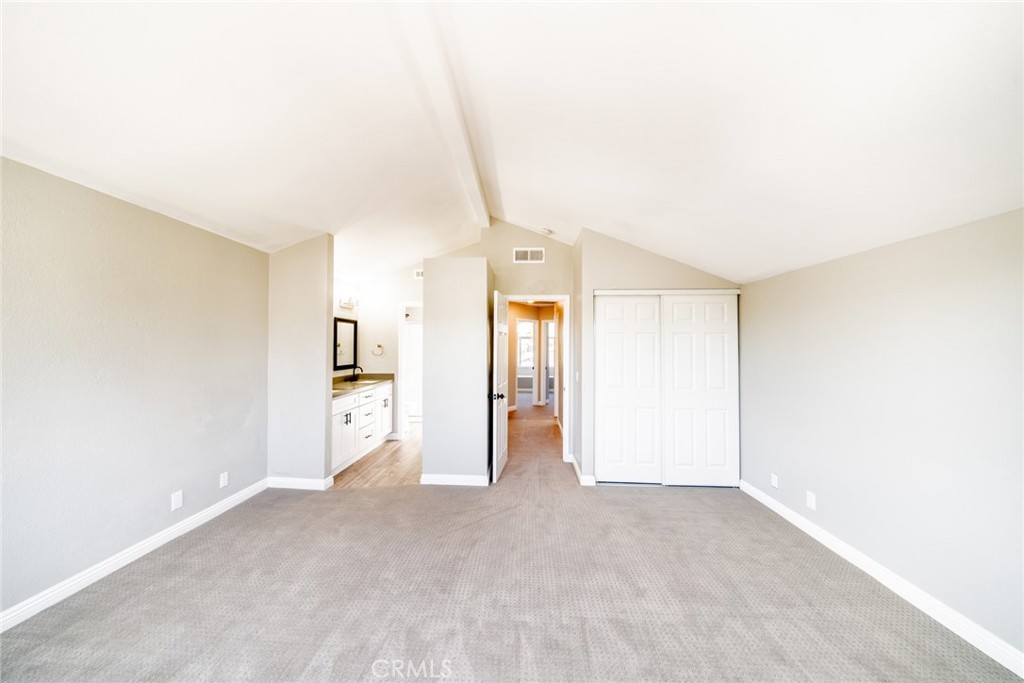 827 S Tamarisk Avenue Property Photo 23