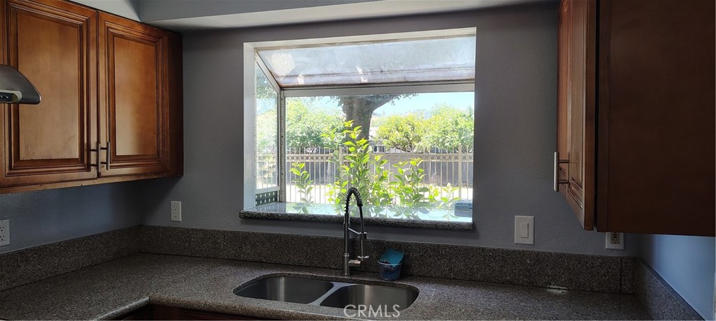 1425 S White B Property Photo 7