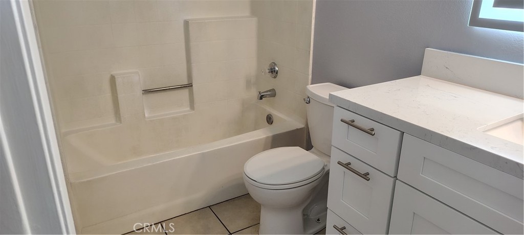 1425 S White B Property Photo 17