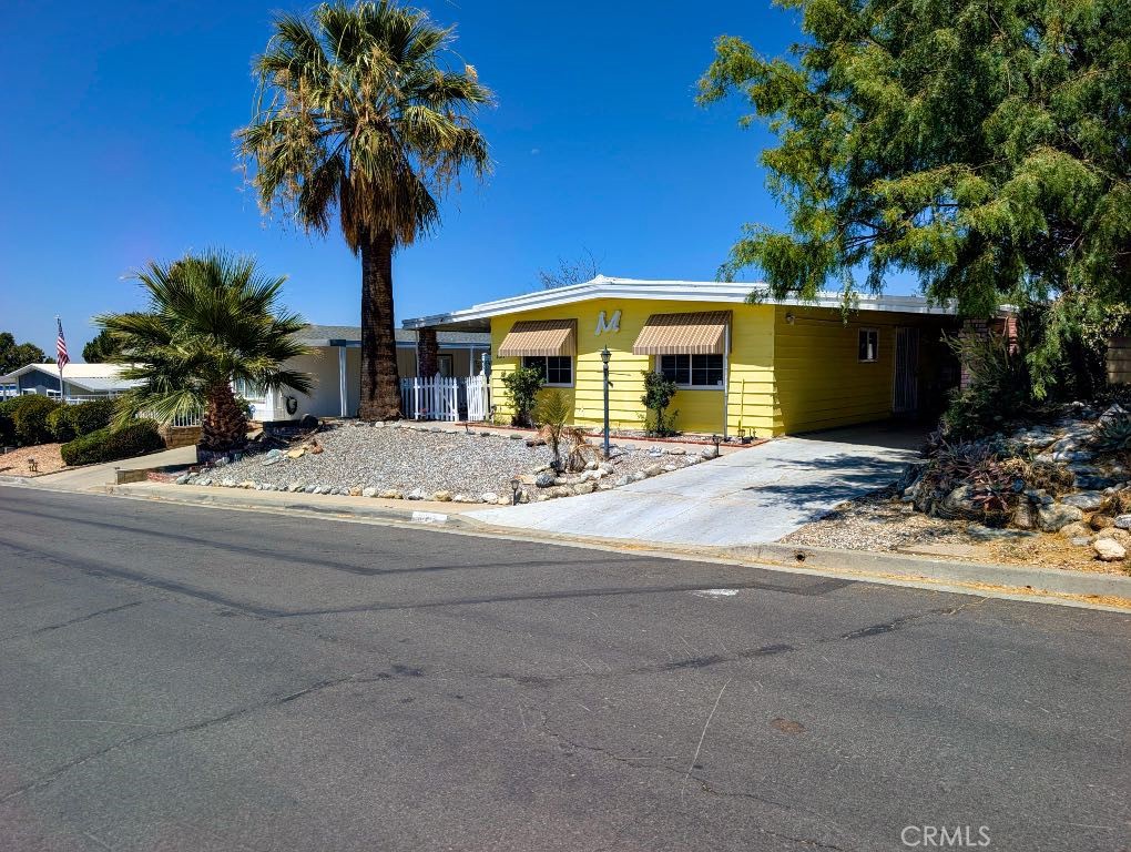 10213 Overland Property Photo 3