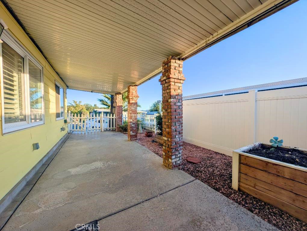 10213 Overland Property Photo 11