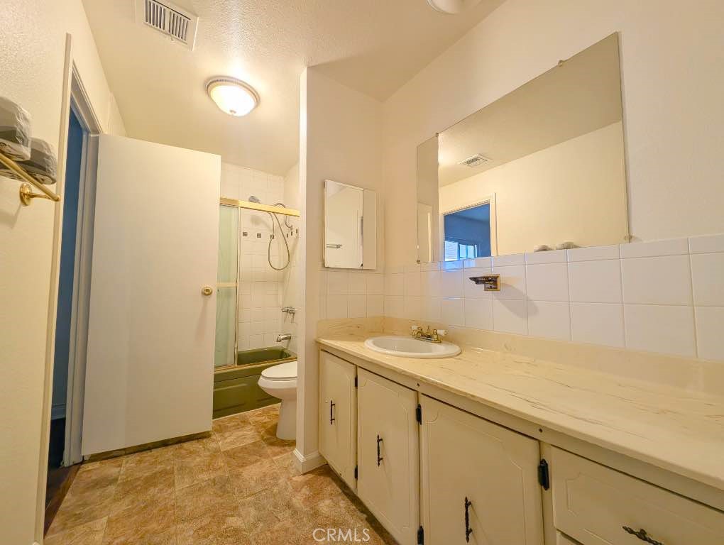 10213 Overland Property Photo 26