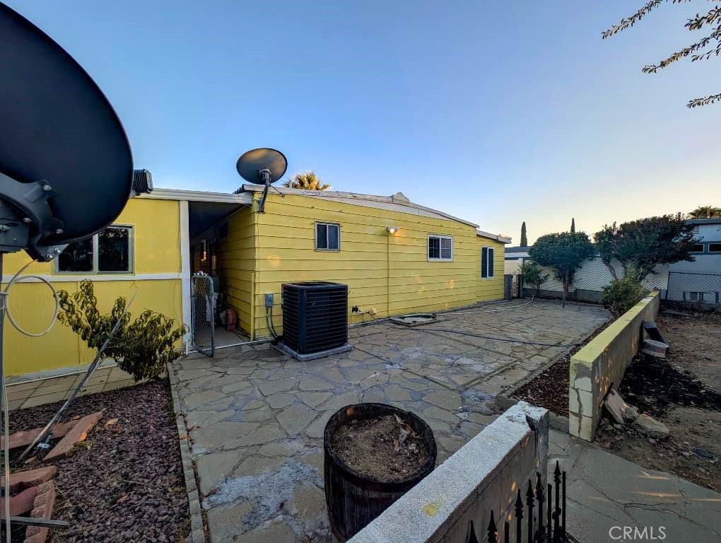 10213 Overland Property Photo 42