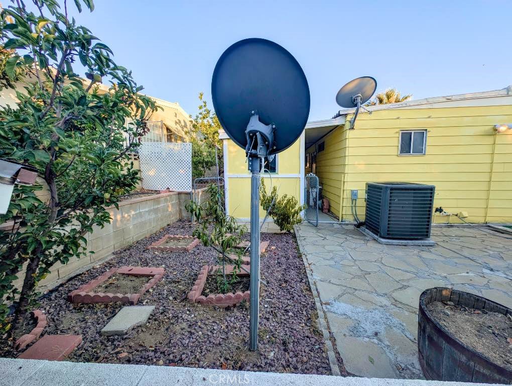 10213 Overland Property Photo 43