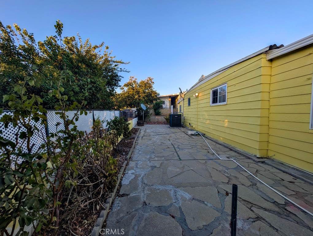 10213 Overland Property Photo 44