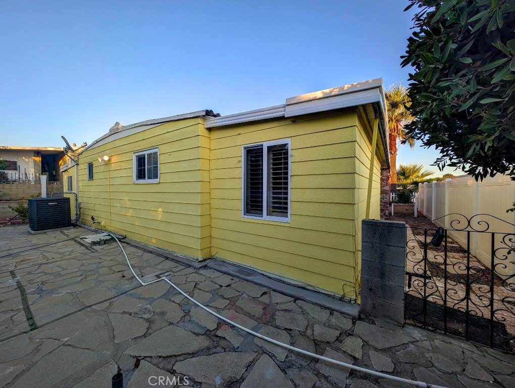 10213 Overland Property Photo 45