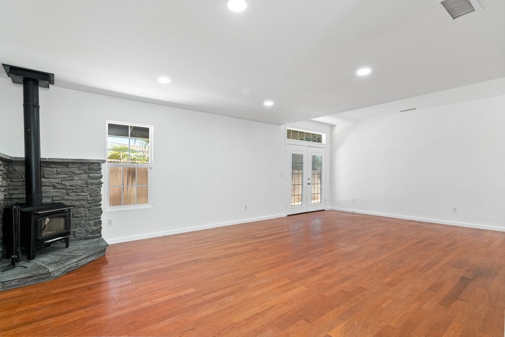 205 Waring Property Photo 1