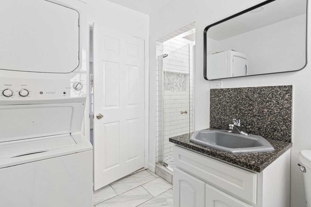 205 Waring Property Photo 11