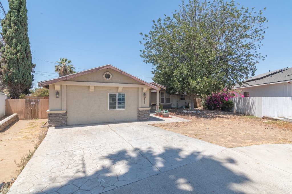 205 Waring Property Photo 46