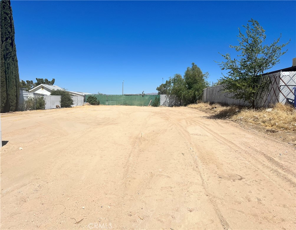 14005 Victoria Drive Property Photo 2