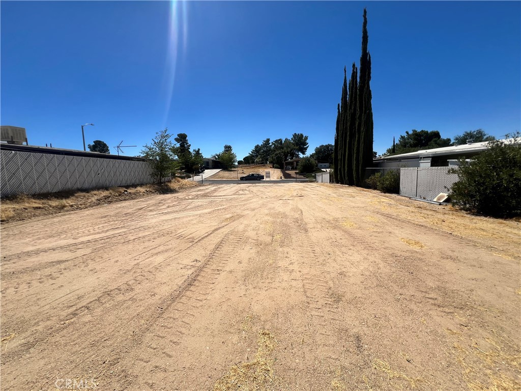 14005 Victoria Drive Property Photo 5