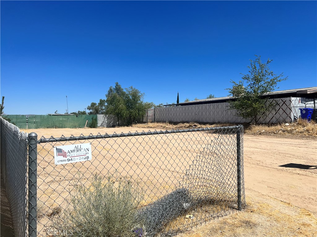 14005 Victoria Drive Property Photo 6