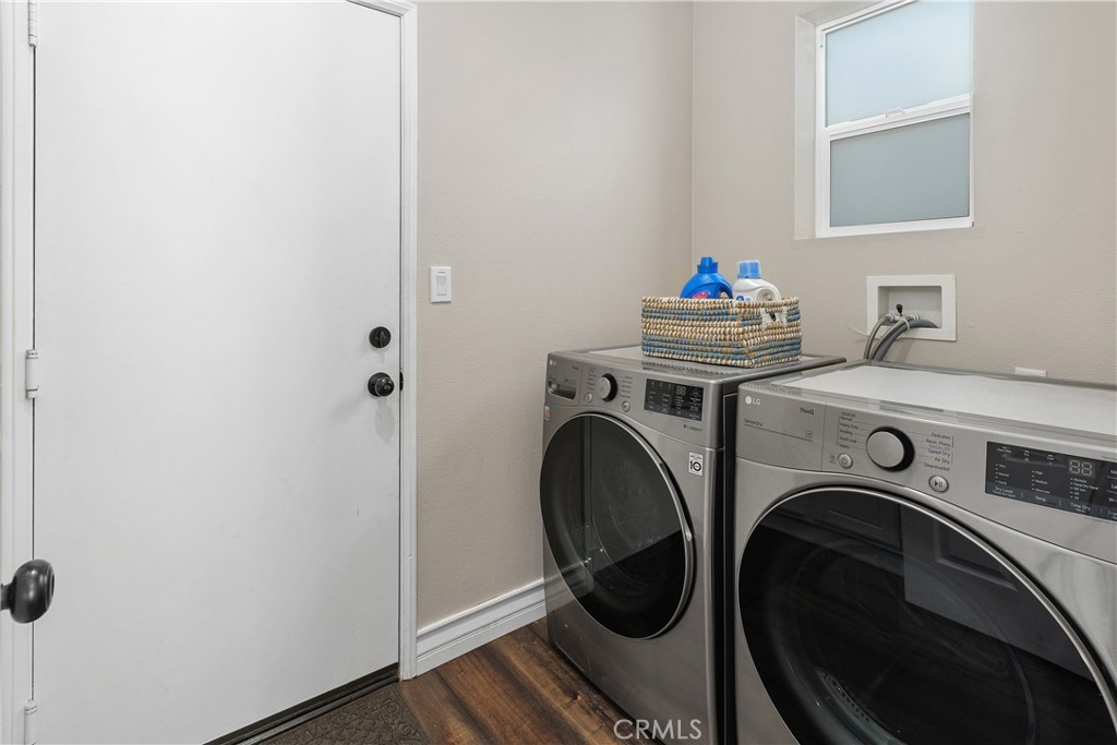 14458 Leeward Way Property Photo 10