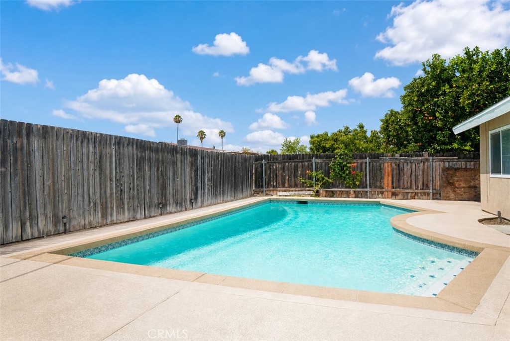 4088 Polk Property Photo 2