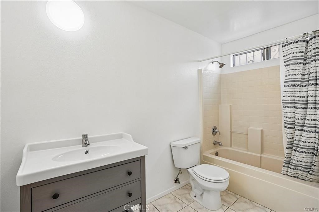 1503 W Adams Property Photo 19