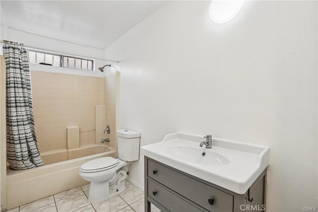 1503 W Adams Property Photo 20